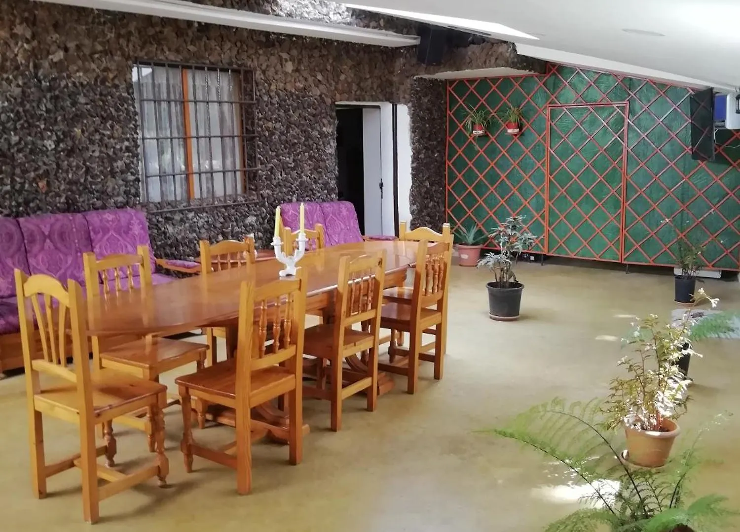 Проживание в семье Casa Ecologica, Autosuficiente En Lomo Blanco, Dentro De Una Casa Rodeada De Naturaleza Сан-Хуан-де-ла-Рамбла