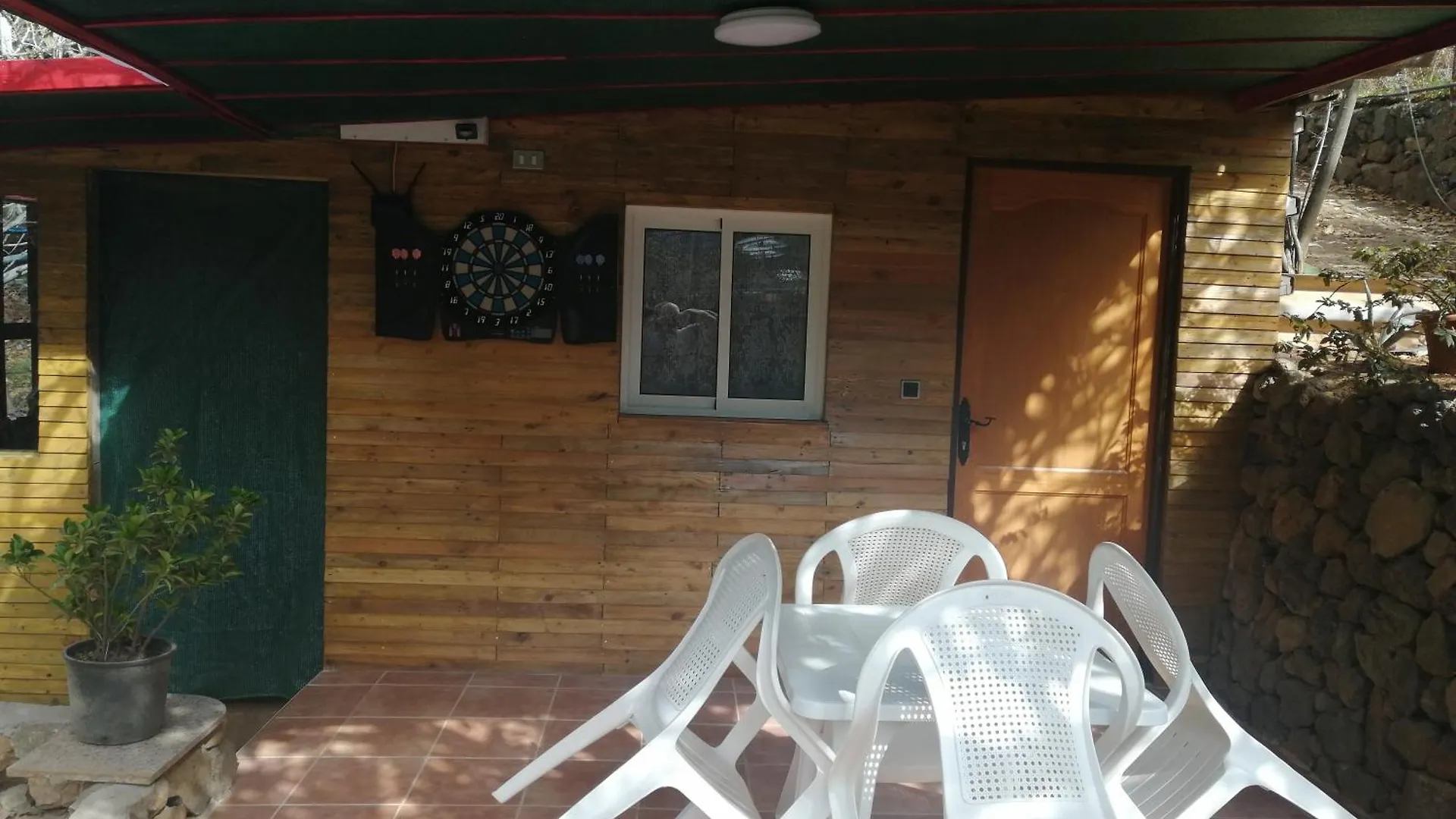 Проживание в семье Casa Ecologica, Autosuficiente En Lomo Blanco, Dentro De Una Casa Rodeada De Naturaleza Сан-Хуан-де-ла-Рамбла